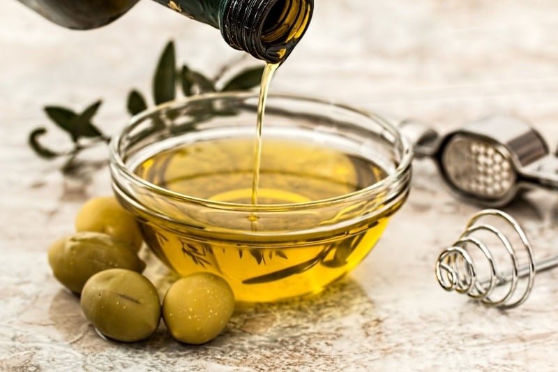 diet change for healthy skin olive oil